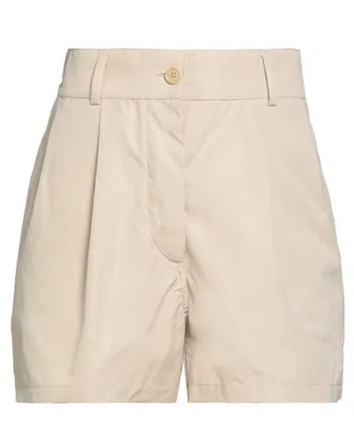 Aspesi Woman Shorts & Bermuda Shorts Beige Size 2 Cotton