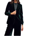 Aspiga Asha Velvet Blazer In Emerald In Green