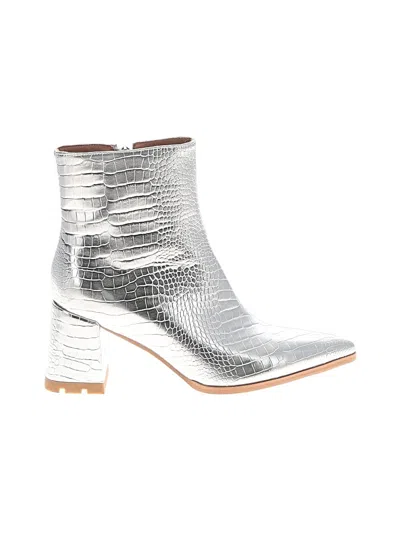 Pre-owned Assorted Brands Boots In Gray