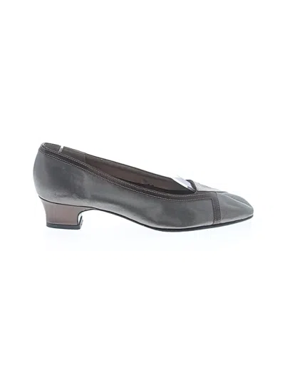 Pre-owned Assorted Brands Flats In Brown