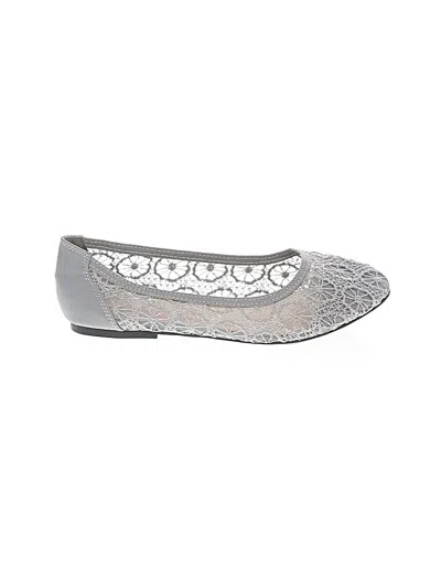 Pre-owned Assorted Brands Flats In Silver
