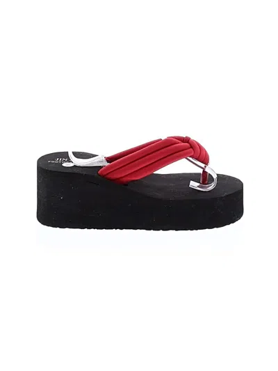 Pre-owned Assorted Brands Flip Flops In Red