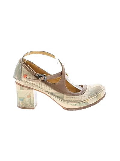 Pre-owned Assorted Brands Heels In Ivory