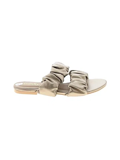 Pre-owned Assorted Brands Sandals In Ivory
