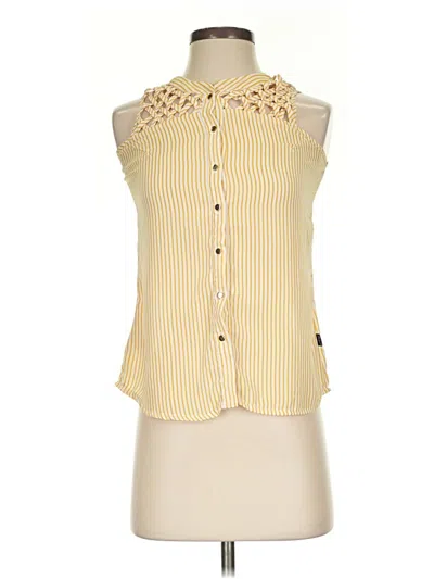 Pre-owned Assorted Brands Sleeveless Button Down Shirt In Yellow