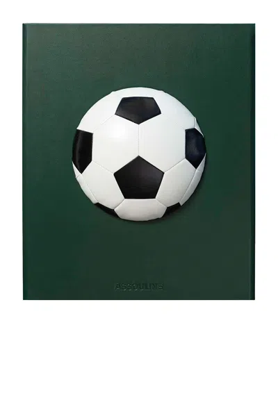 Assouline Football The Impossible Collection: 100 Moments From The Beautiful Game In White