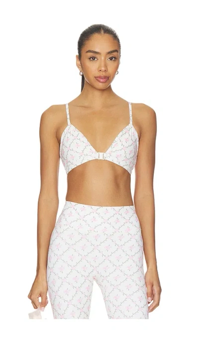 Astoria Clasp Sports Bra In White