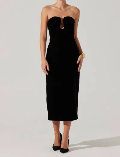 Astr Arista Sweetheart Velvet Midi Dress In Black