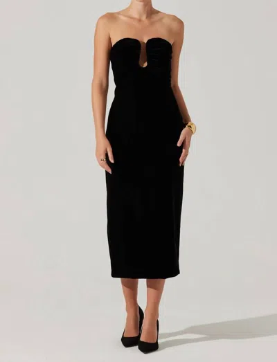Astr Arista Sweetheart Velvet Midi Dress In Black