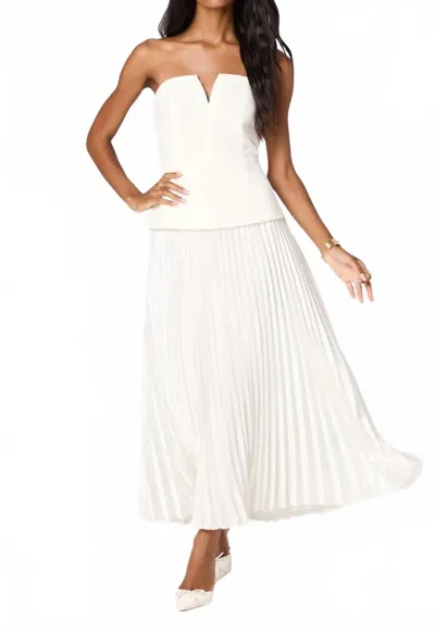 Astr Aryana Maxi Dress In White