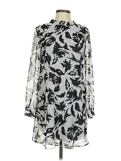 Pre-owned Astr Casual Dress In Silver