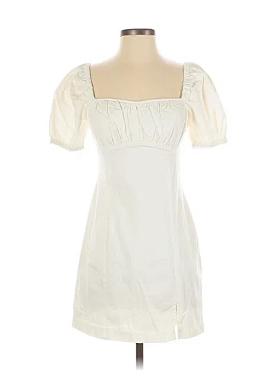 Pre-owned Astr Casual Dress In White