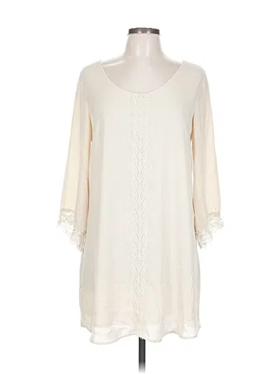Pre-owned Astr Casual Dress In White