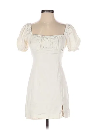 Pre-owned Astr Casual Dress In White