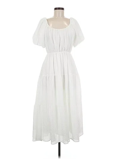 Pre-owned Astr Casual Dress In White