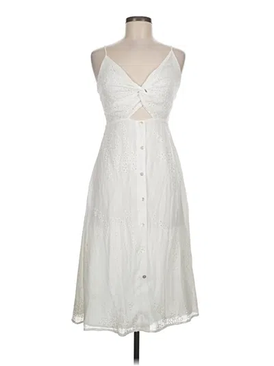 Pre-owned Astr Casual Dress In White