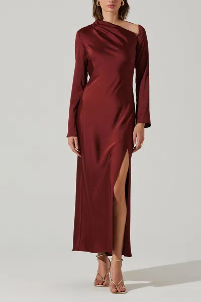 Astr Catriona Dress In Mulberry In Red