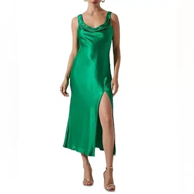Astr Cristella Midi Dress In Kelly Green