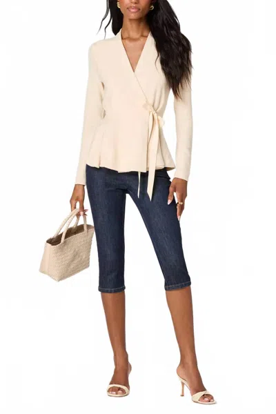 Astr Danya Long Sleeve Top In Vanilla In Neutral