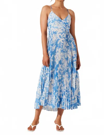 Astr Floral Blythe Dress In Blue