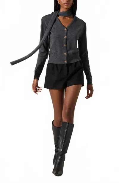 Astr Glynne Sweater Top In Charcoal In Pink