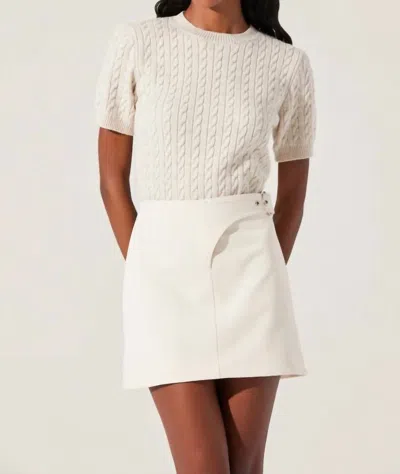 Astr Iyla Cable Knit Sweater In Cream