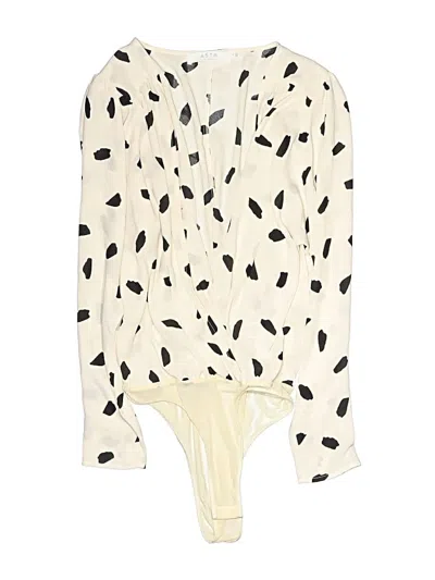 Pre-owned Astr Kimono In Ivory