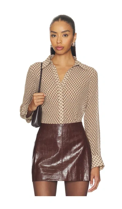 Astr Laurel Top In Brown