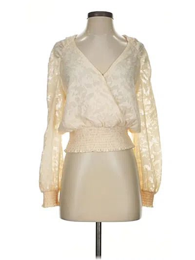 Pre-owned Astr Long Sleeve Blouse In Ivory