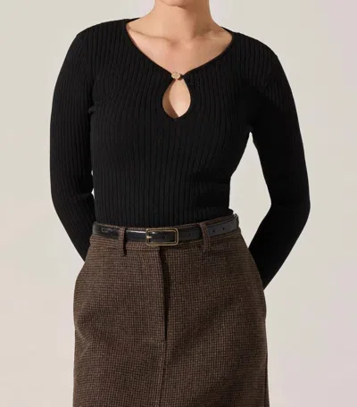 Astr Lynly Sweater In Black