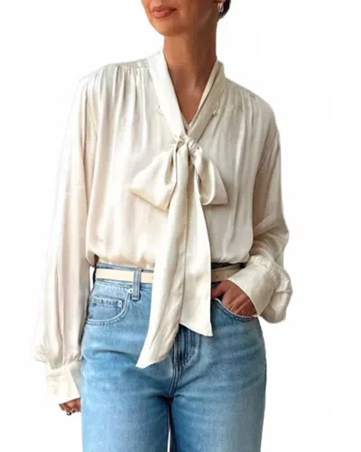 Astr Mabry Top In White