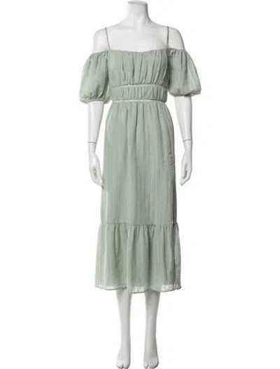 Pre-owned Astr Off-the-shoulder Midi Length Dress In Green
