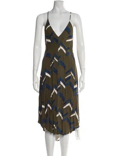 Pre-owned Astr Printed Midi Length Dress In Green