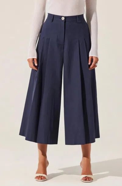 Astr Rowen Wide Leg Pants In Navy