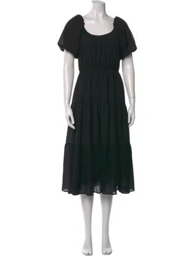 Pre-owned Astr Scoop Neck Midi Length Dress In Black