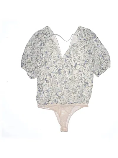 Pre-owned Astr Short Sleeve Blouse In Ivory