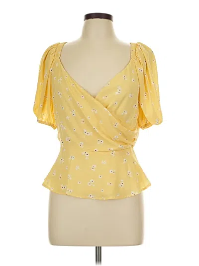 Pre-owned Astr Short Sleeve Blouse In Yellow