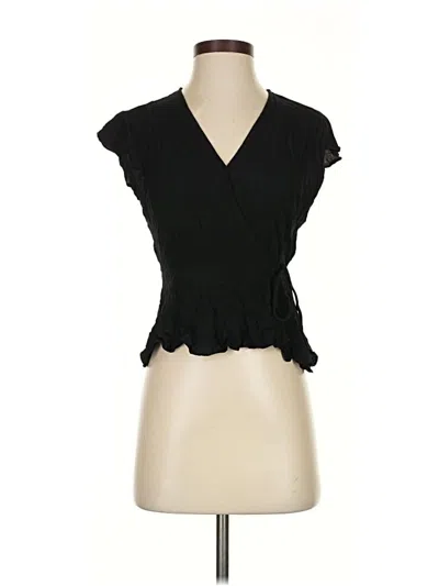 Pre-owned Astr Sleeveless Blouse In Black