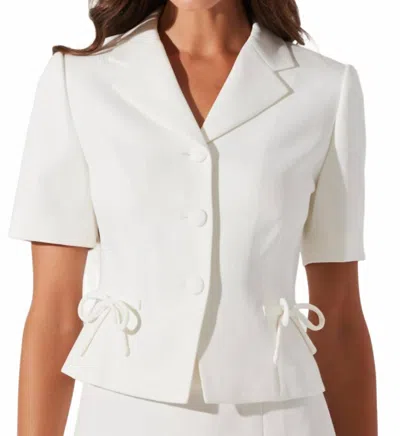 Astr Sophie Blazer In White