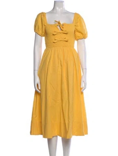 Pre-owned Astr Square Neckline Midi Length Dress In Yellow