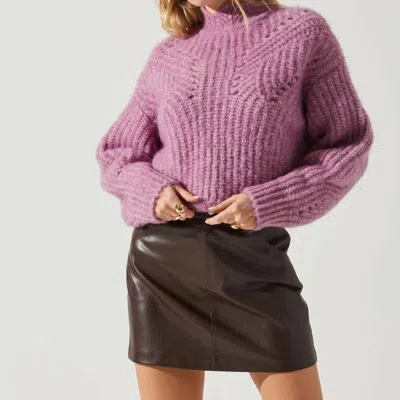 Astr Sunniva Sweater In Lavender In Purple