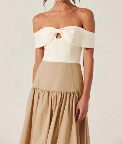 Astr Telayna Off Shoulder Bow Top In White