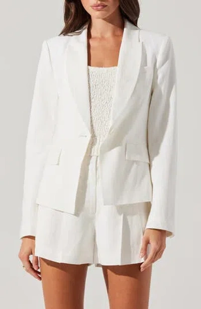 Astr The Label Artice Blazer In White
