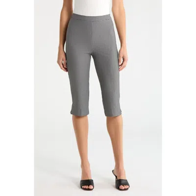 Astr The Label Brecklynn Gingham Capri Pants In Multi
