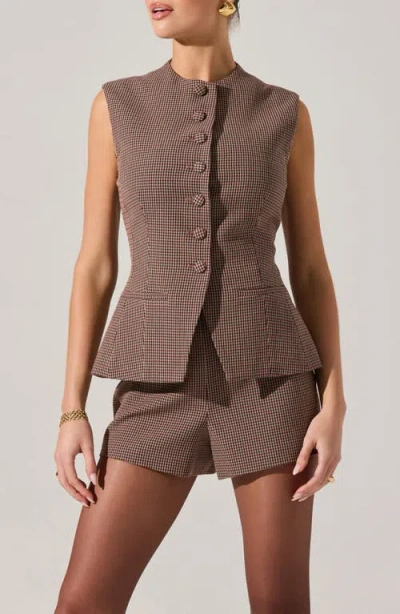 Astr The Label Giselle Check Vest In Brown