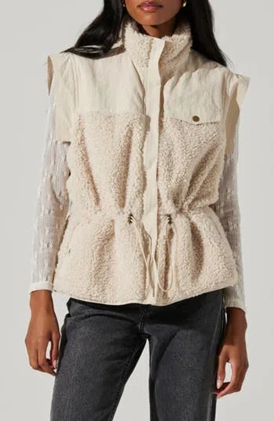 ASTR ASTR THE LABEL IVANIA FLEECE TRIM VEST