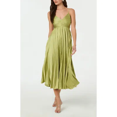 Astr The Label Maeve Midi Dress In Green