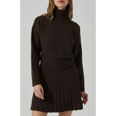 Astr The Label Marceline Turtleneck Sweater In Brown