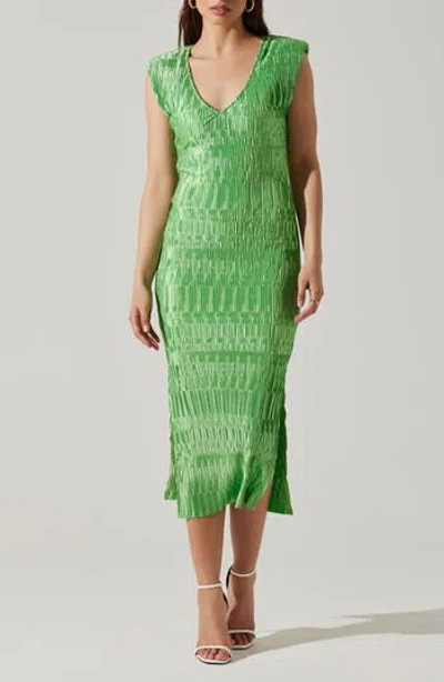 Astr The Label Nyah Ruched Velvet Dress In Green