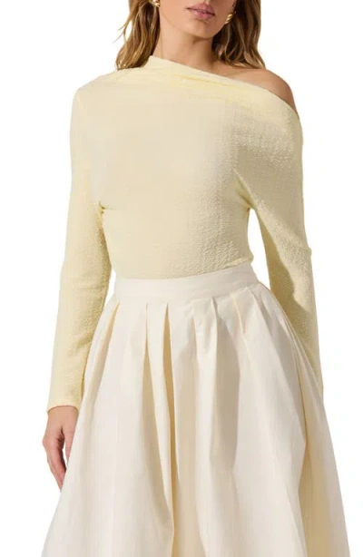 Astr The Label One Shoulder Textured Top In Yellow